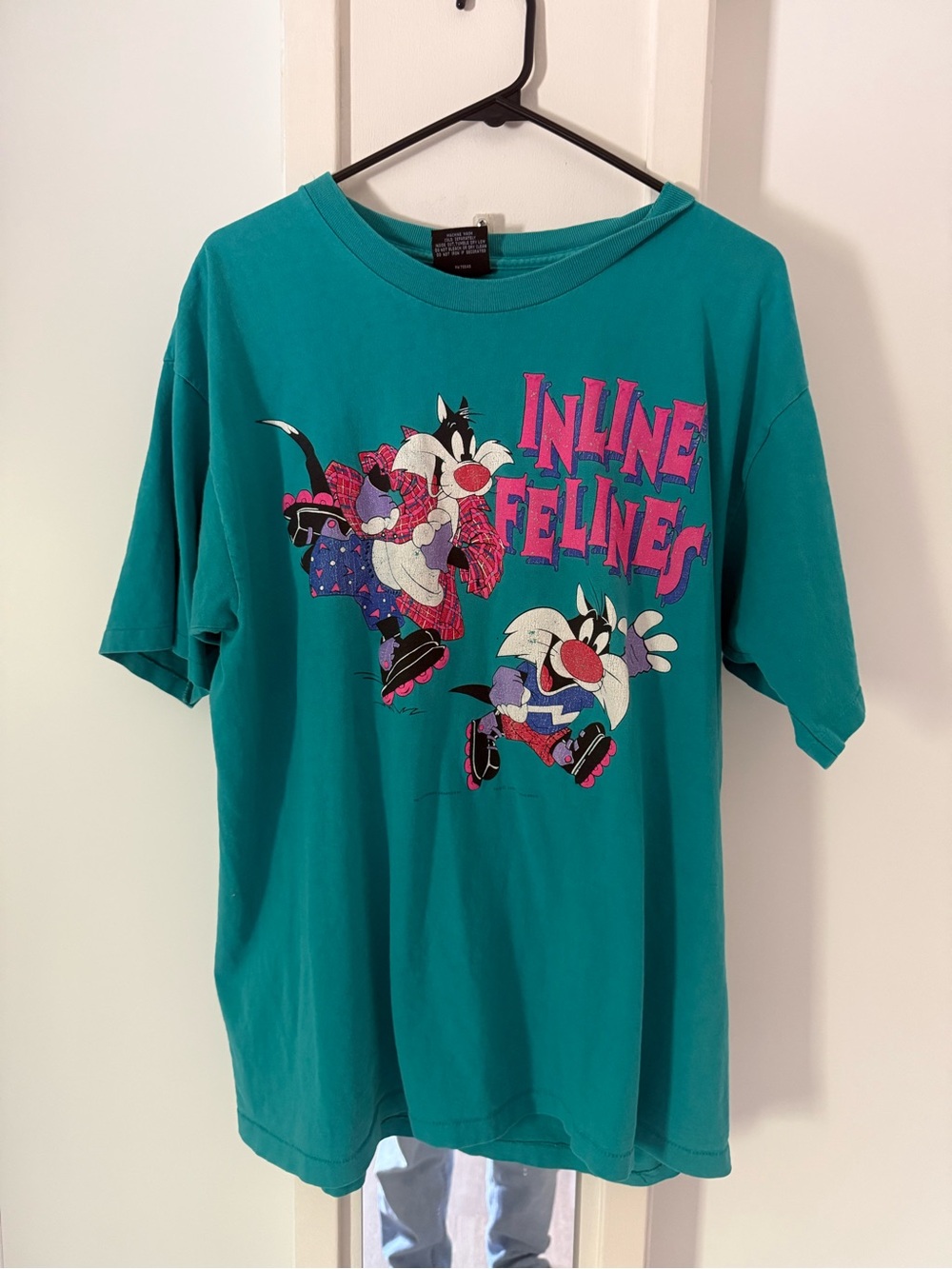 Inline Felines Graphic Vintage Men’s Tee Looney Tunes